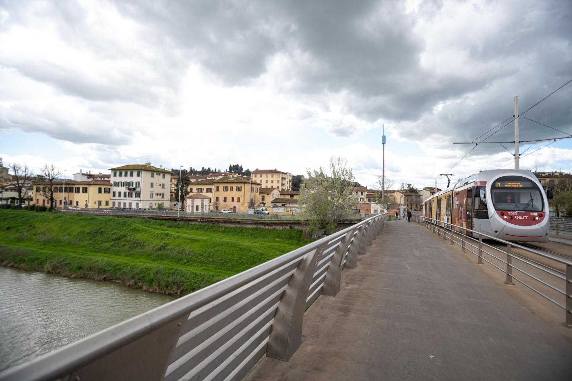 Indipendent Studio Apartment With Terrace - Parking Firenze Eksteriør billede